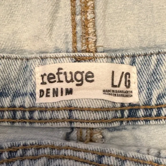 refuge Light Wash Denim Short Overalls - Picture 3 of 7